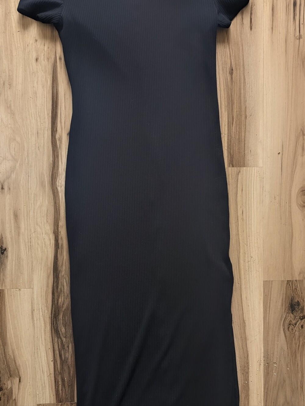 Bebe Black Ribbed Knit Maxi Dress in size S, Cup Short Slvs Worn 1x